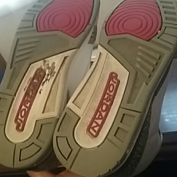 Shoes - Picture 4 of 5